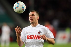 杜兰特24分8失误火箭不敌马刺终结5连胜文班22+8尚帕尼巴恩斯爆发，杜兰特23分