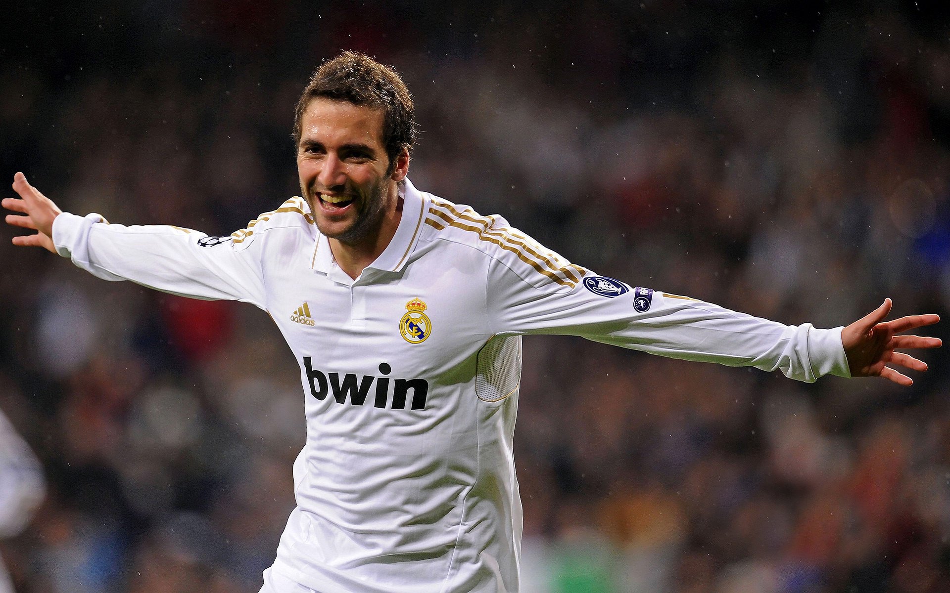 亚特兰大攻守平衡形成流畅节奏，亚特兰大技能